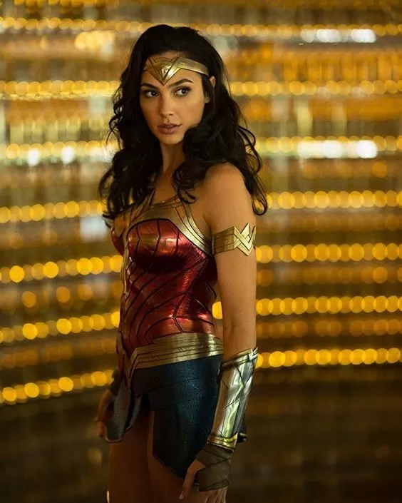 Gal Gadot causa revuelo al admitir que “intercambió” cuerpos con Diddy y varios hombres para conseguir el papel de Wonder Woman